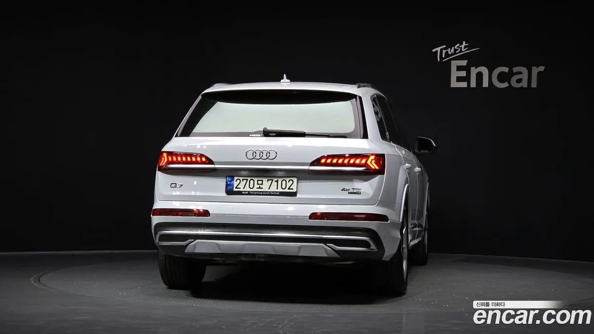 Audi Q7 — фото 3