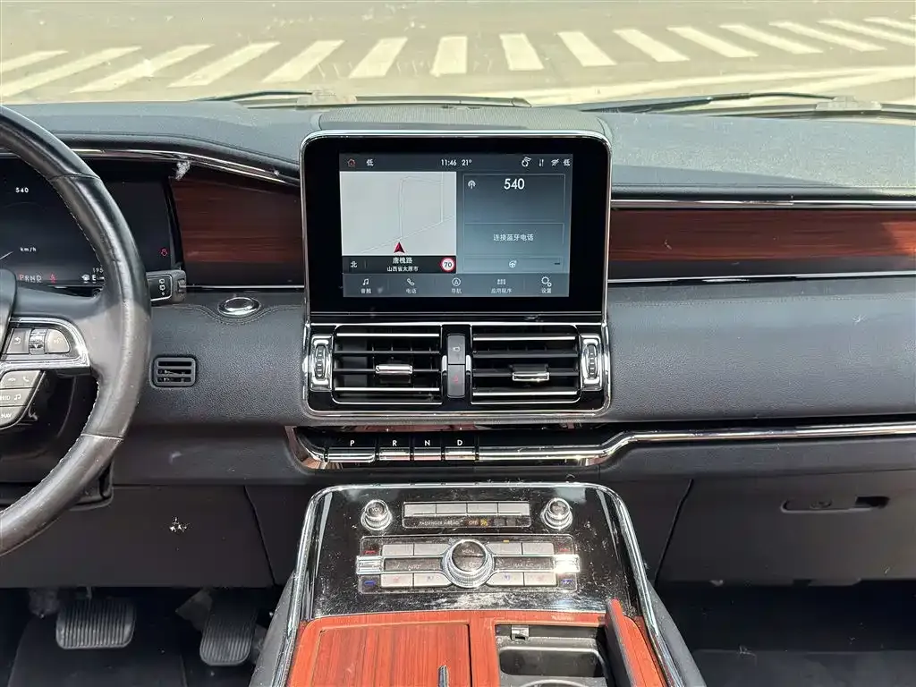 Lincoln Navigator — фото 2
