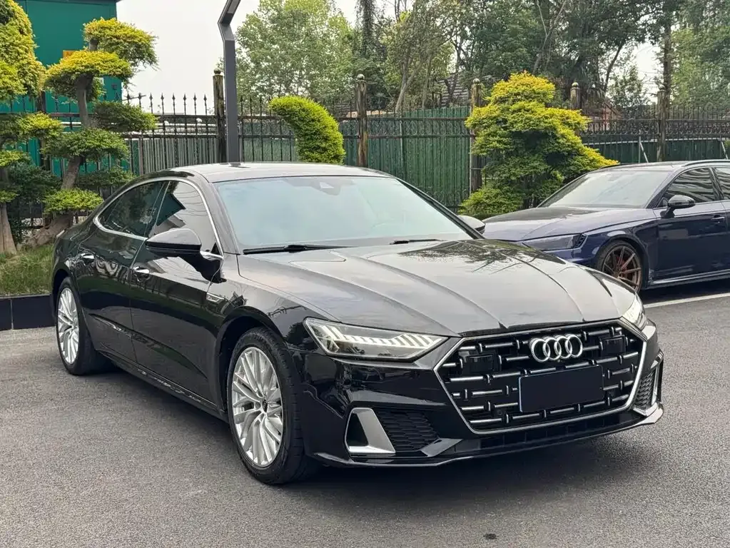 Audi A7L — фото 7