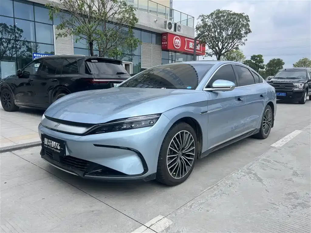 BYD Han — фото 1