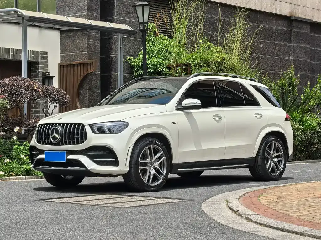 Mercedes-Benz GLE AMG — фото 1