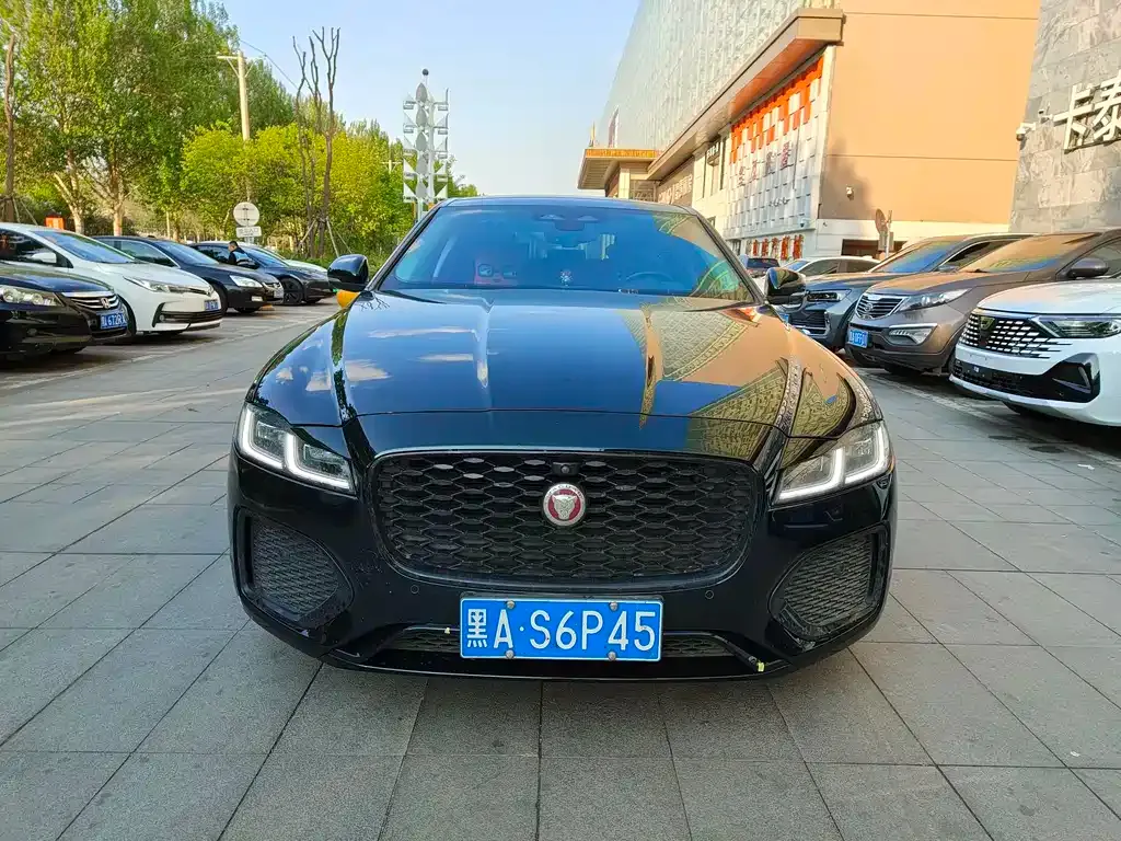 Jaguar XFL — фото 4
