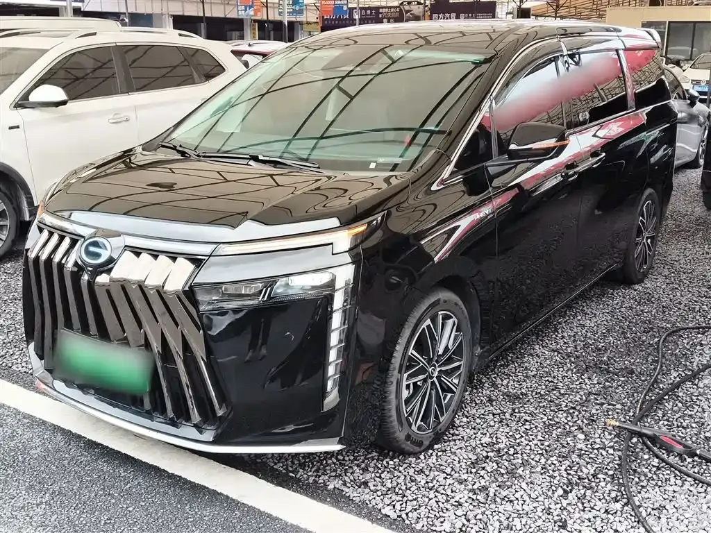 GAC Motor E8 Hybrid — фото 1