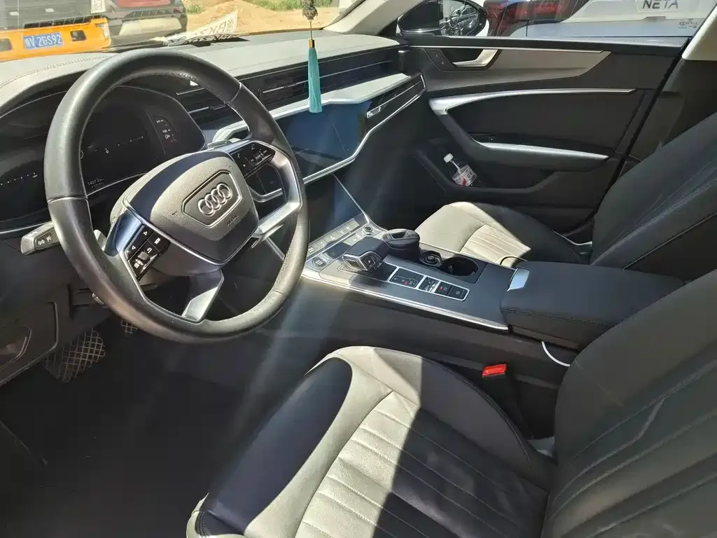 Audi A7 — фото 5