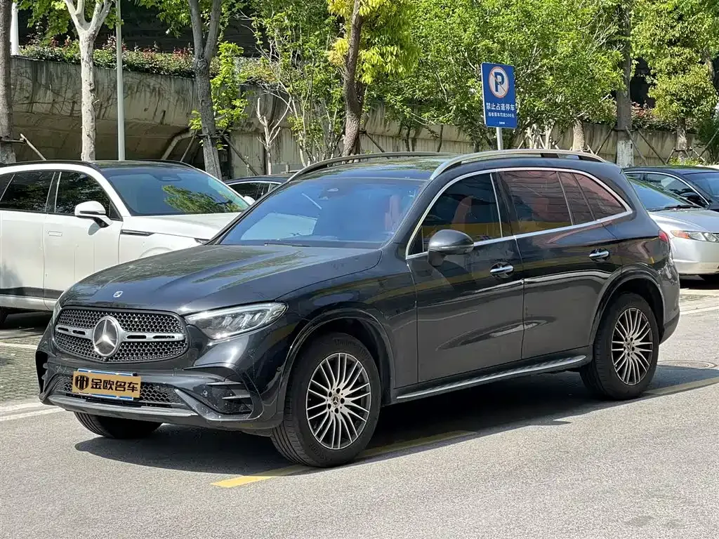 Mercedes-Benz GLC — фото 1