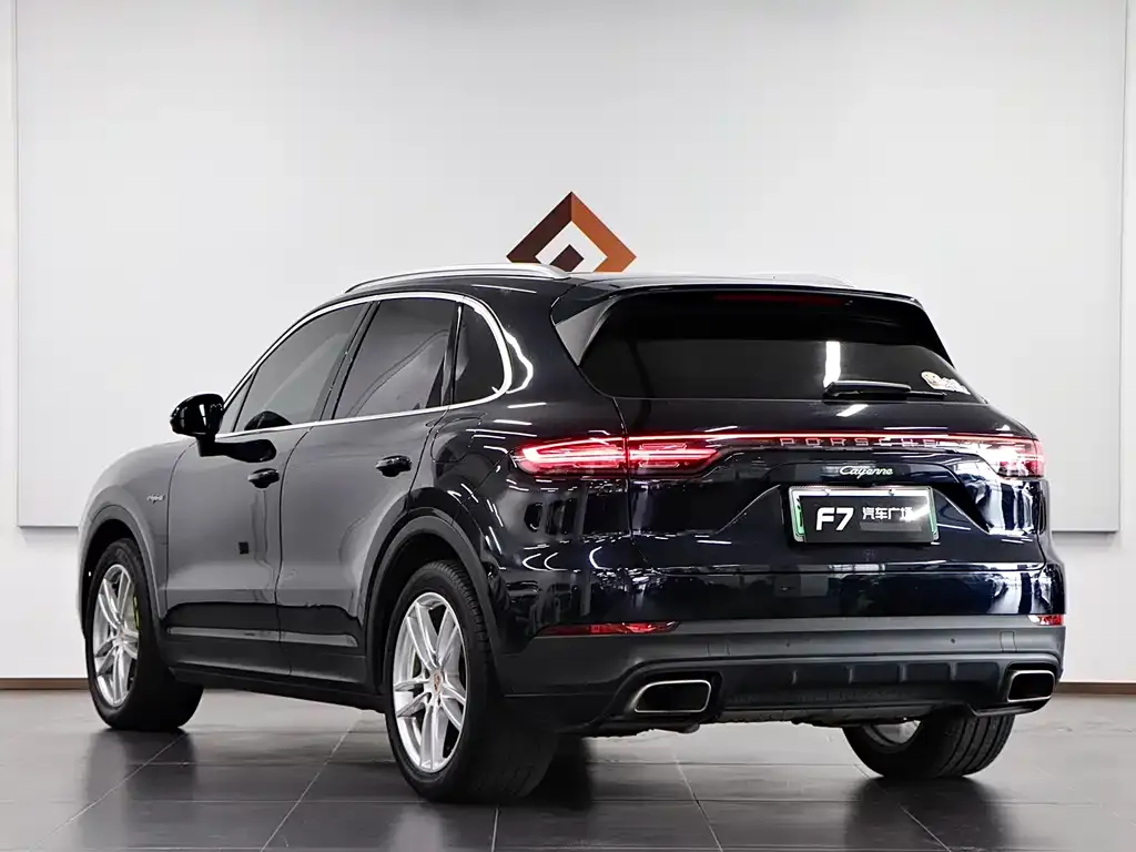 Porsche Cayenne Hybrid — фото 8