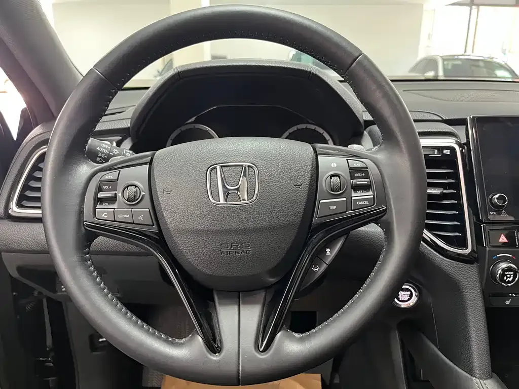 Honda UR-V — фото 10