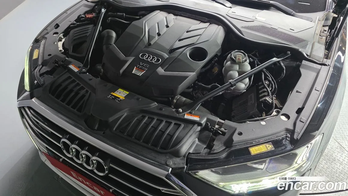 Audi A8 — фото 8