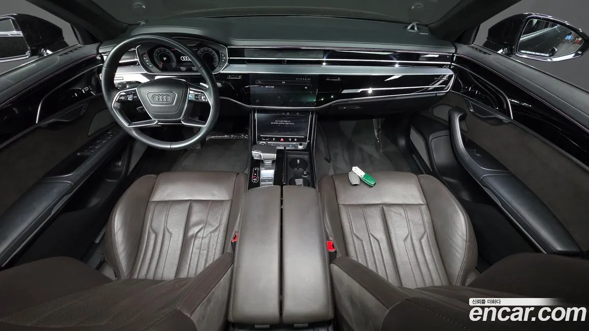 Audi A8 — фото 5