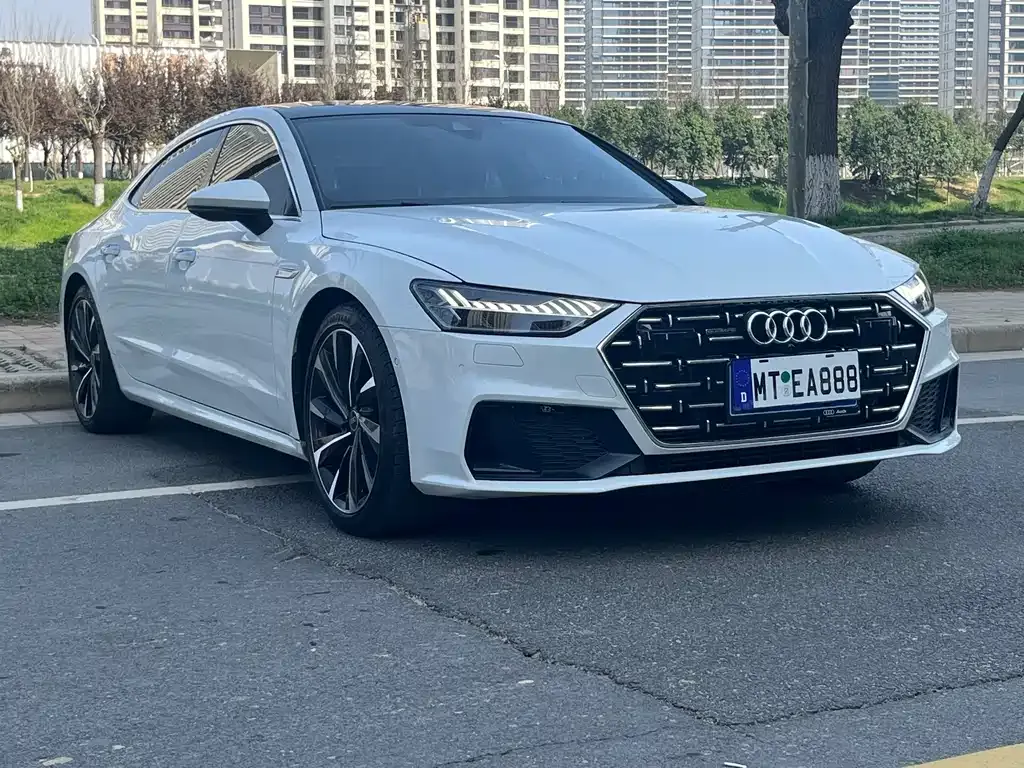 Audi A7L — фото 10