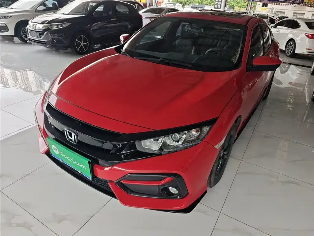 Honda Civic — фото 1