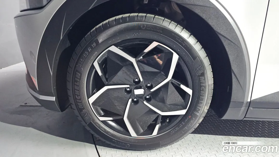 Hyundai Ioniq5 — фото 10