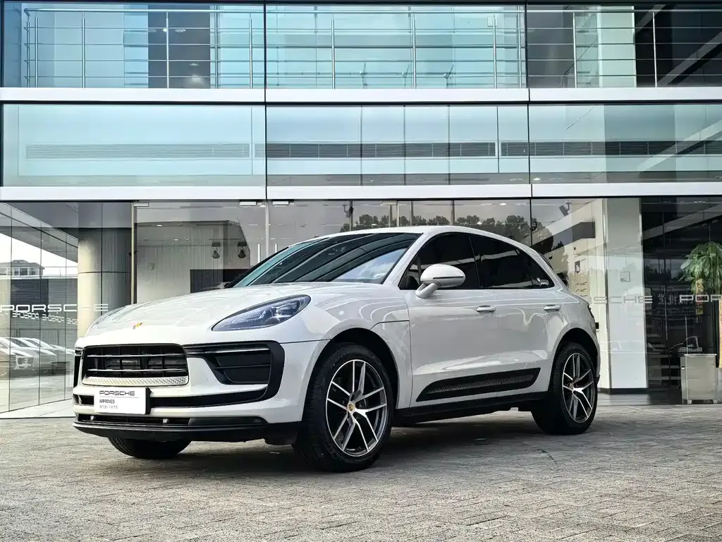 Porsche Macan — фото 1