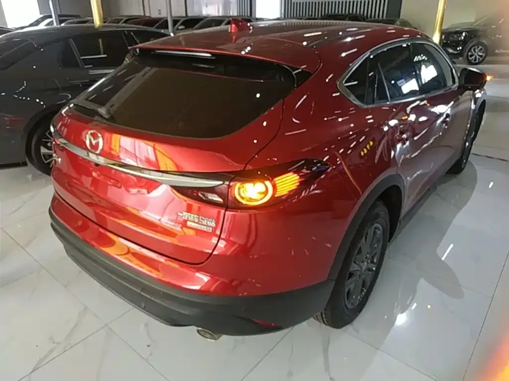 Mazda CX-4 — фото 10