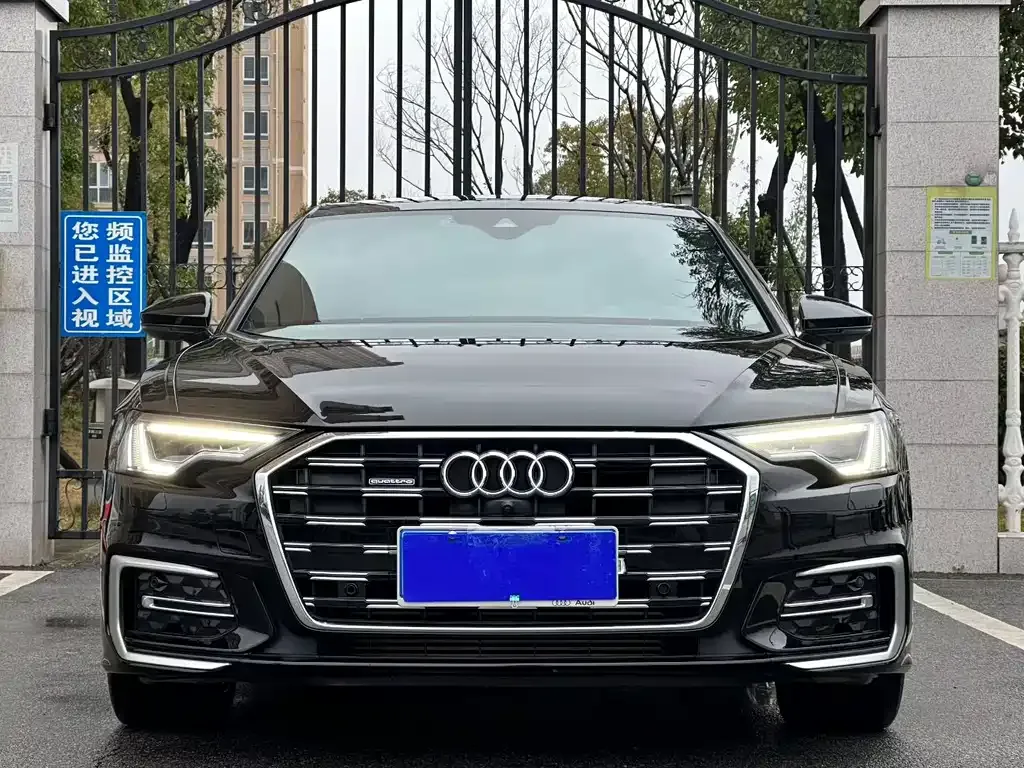 Audi A6L — фото 5
