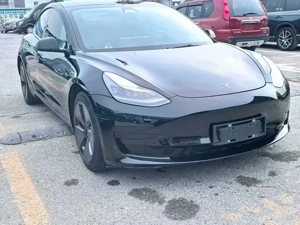 Tesla Model 3 — фото 6