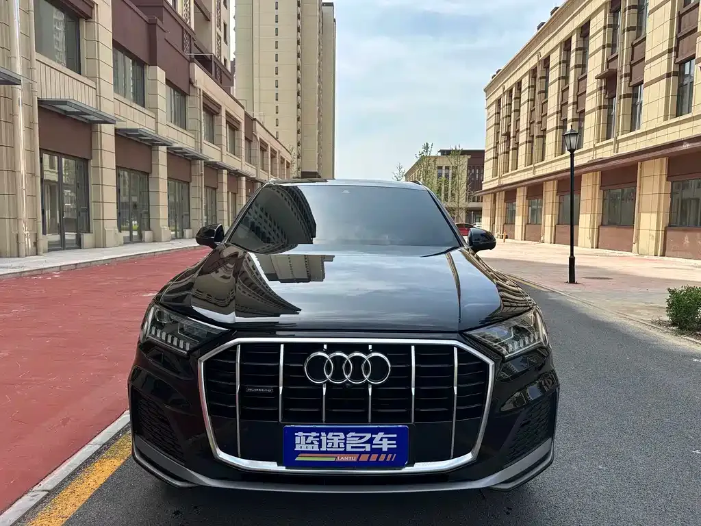 Audi Q7 — фото 10