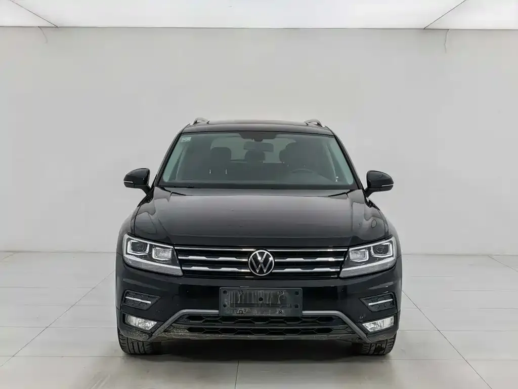 Volkswagen Tiguan L — фото 3