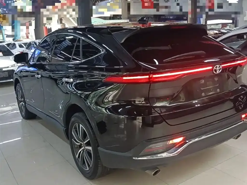 Toyota Harrier — фото 2