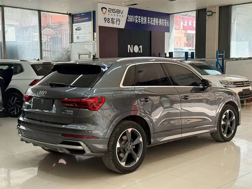 Audi Q3 — фото 7