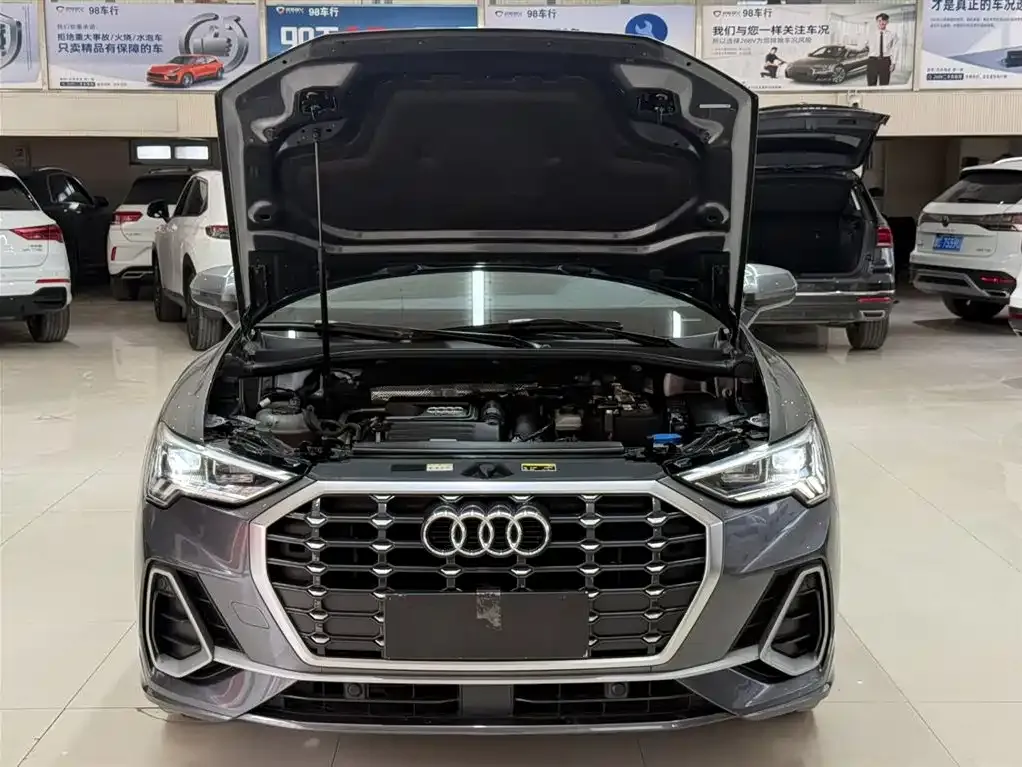 Audi Q3 — фото 4
