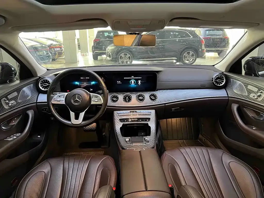 Mercedes-Benz CLS — фото 8