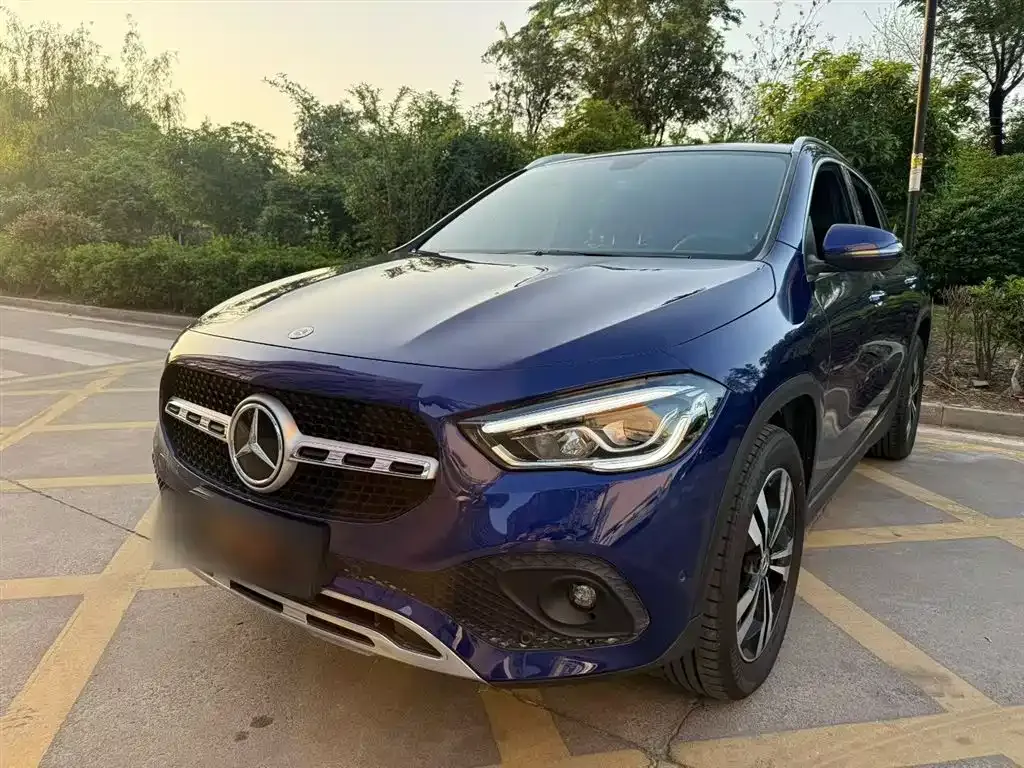 Mercedes-Benz GLA — фото 1