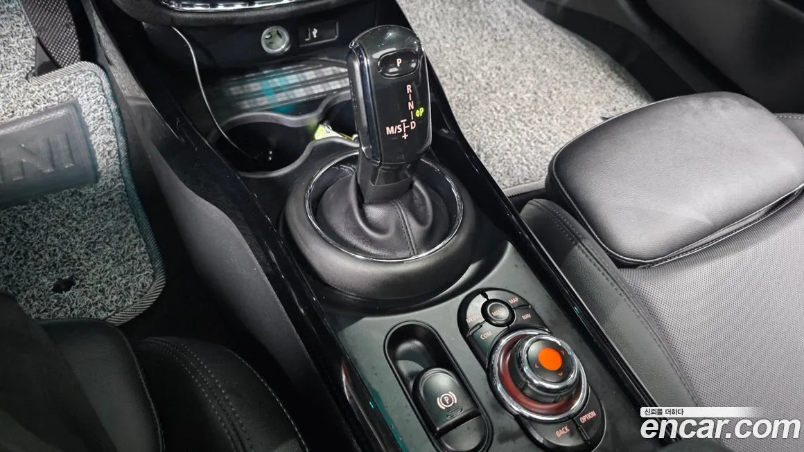 Mini Clubman — фото 8
