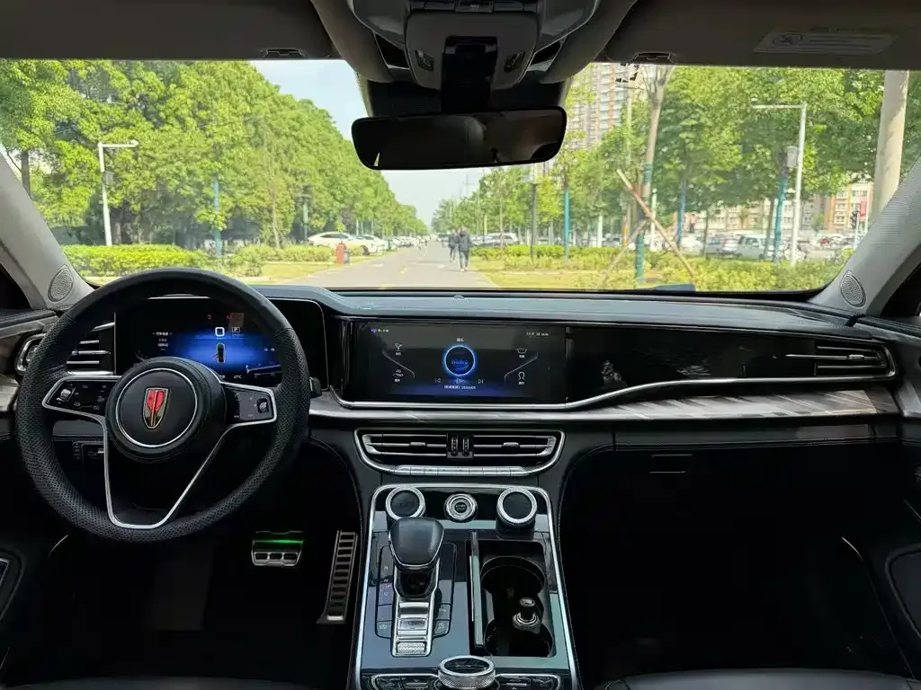 Hongqi H9 — фото 2