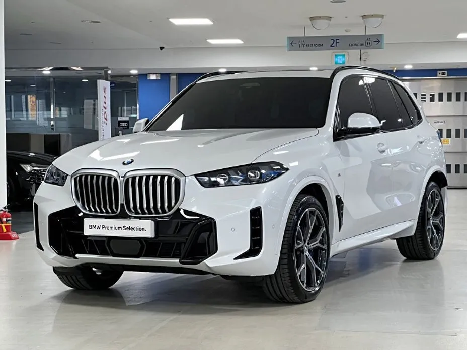 BMW X5 — фото 1
