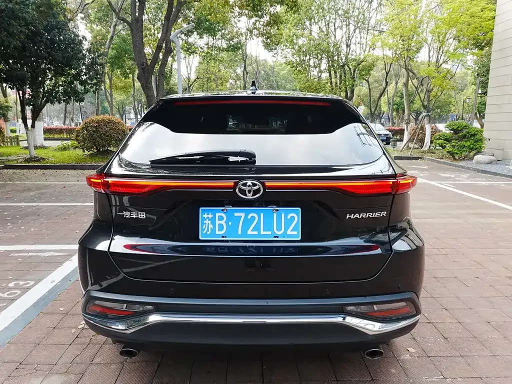 Toyota Harrier — фото 10