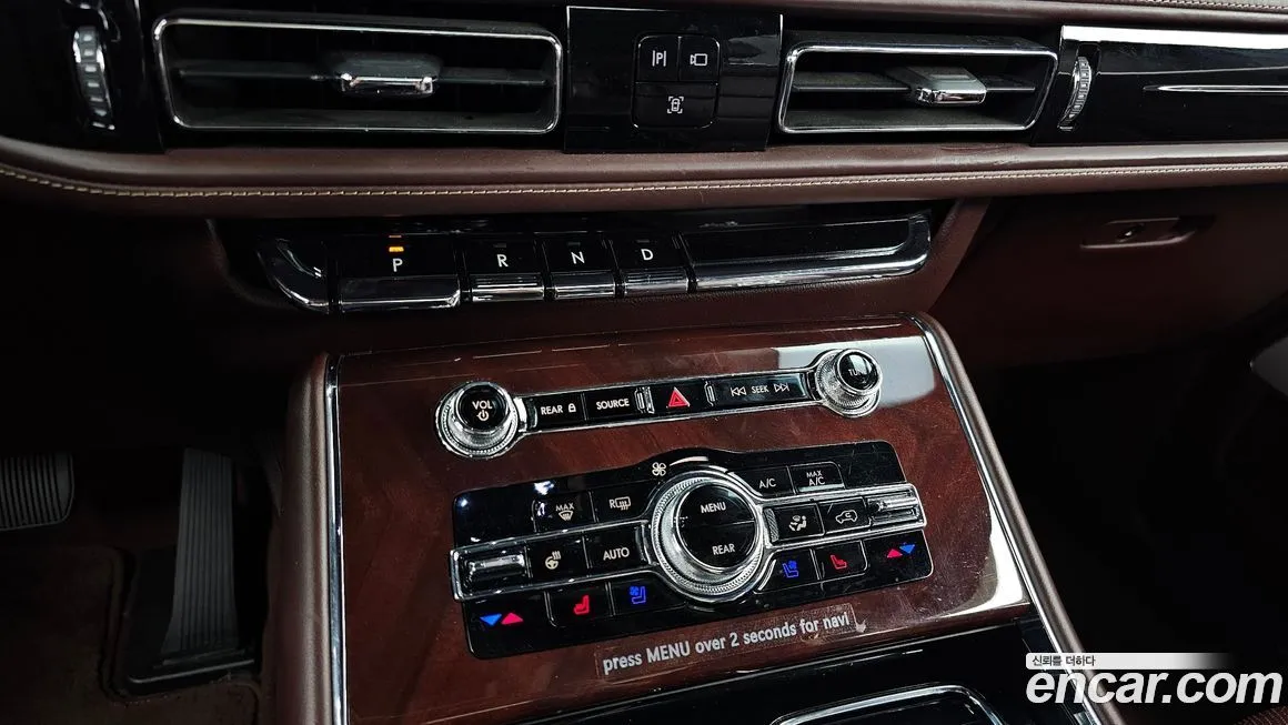 Lincoln Aviator — фото 10