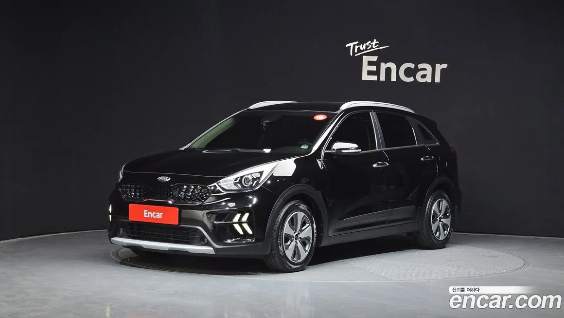 Kia Niro — фото 1