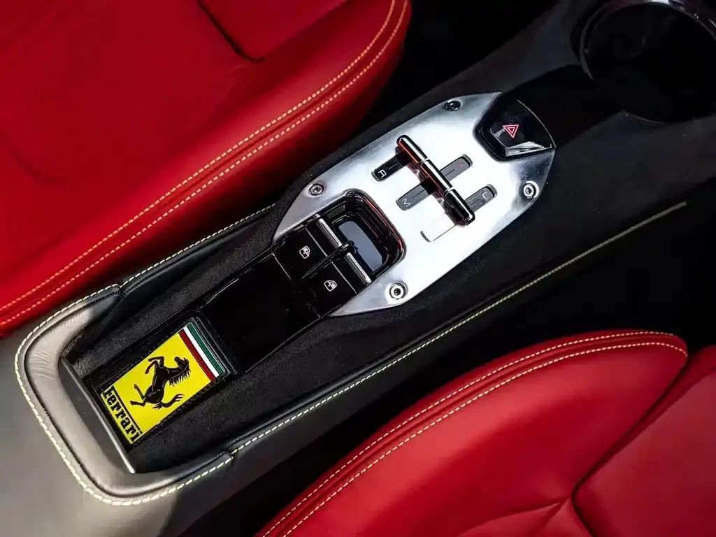 Ferrari SF90 — фото 3