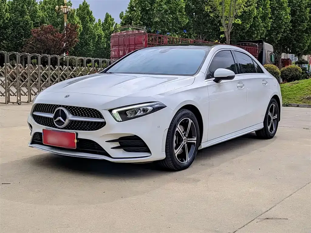 Mercedes-Benz A-Class — фото 1