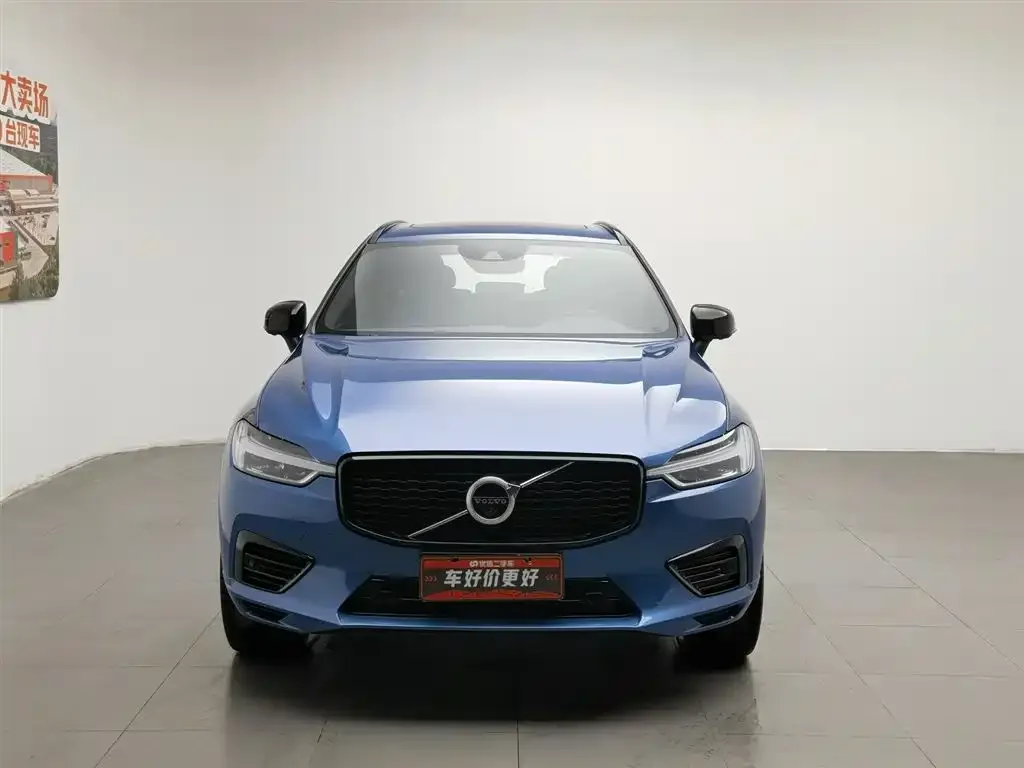 Volvo XC60 PHEV — фото 4