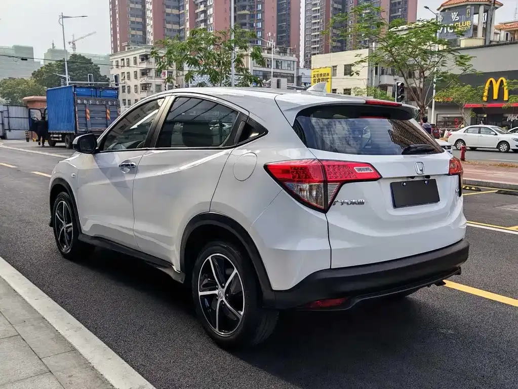 Honda Vezel — фото 10