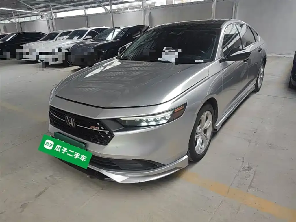 Honda Accord — фото 1