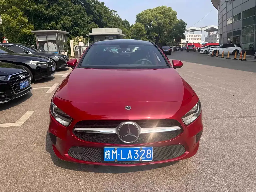 Mercedes-Benz A-Class — фото 1