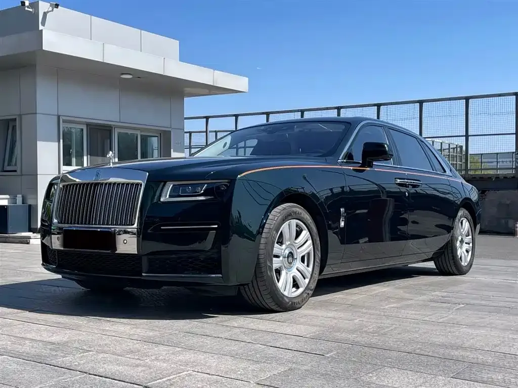 Rolls-Royce Ghost — фото 1