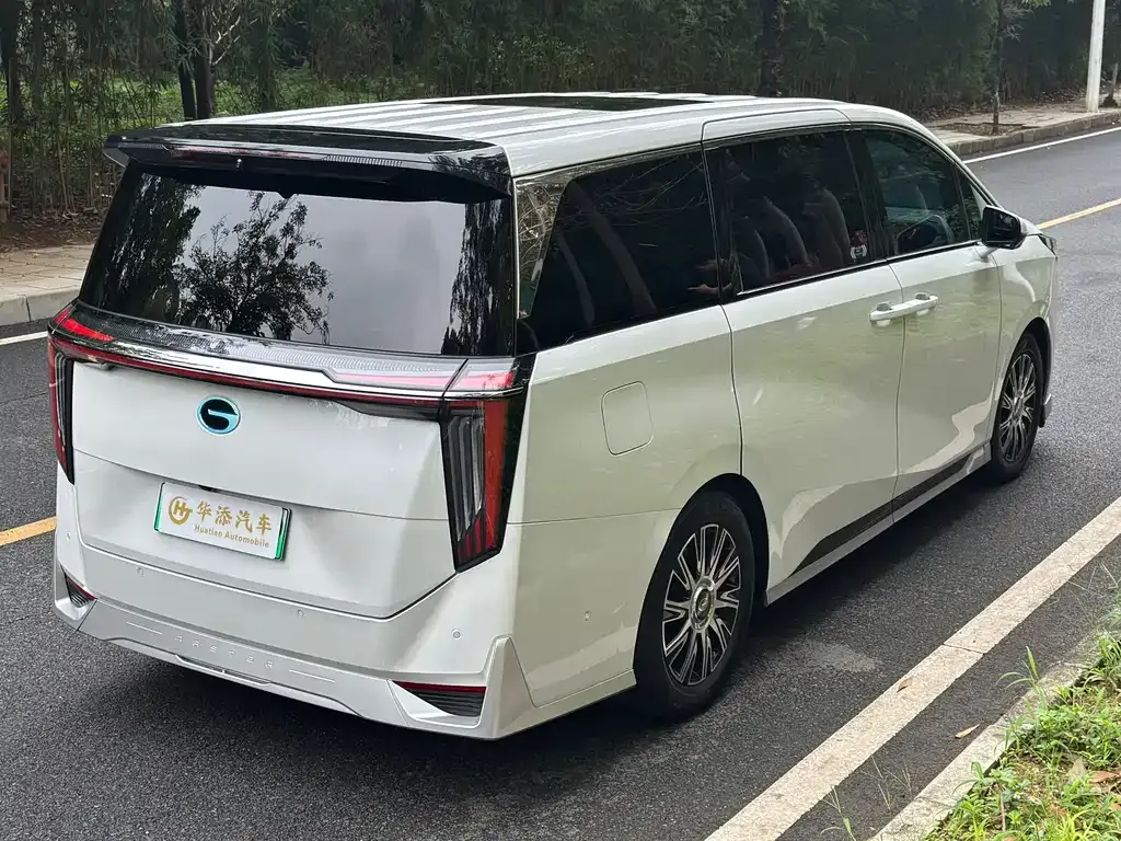 GAC Motor Trumpchi E9 — фото 10