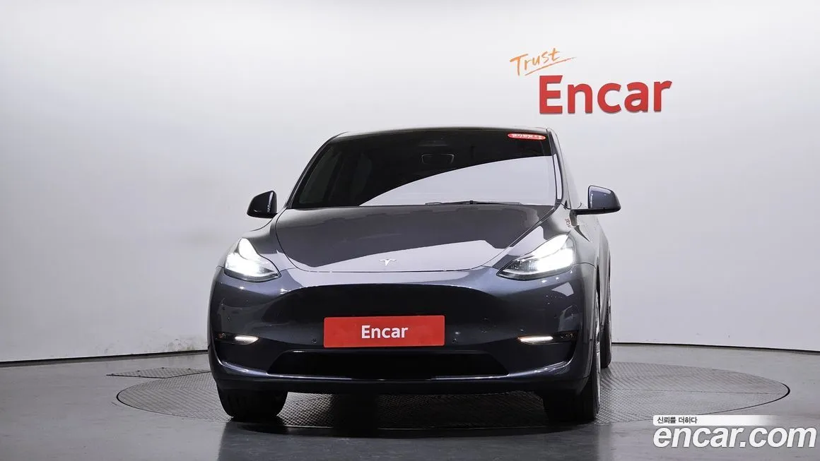 Tesla Model Y — фото 2
