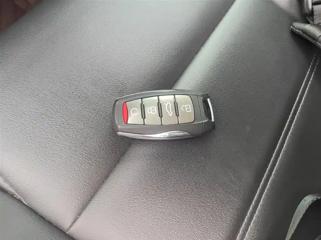 Haval H9 — фото 10