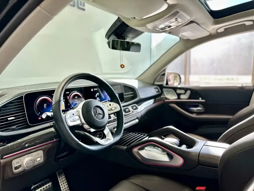 Mercedes-Benz GLS — фото 2