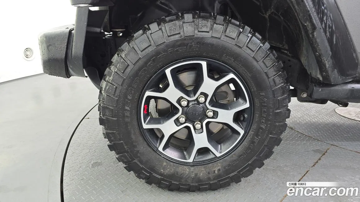 Jeep Wrangler — фото 6