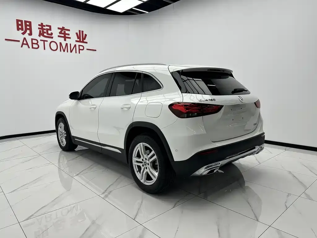 Mercedes-Benz GLA — фото 10