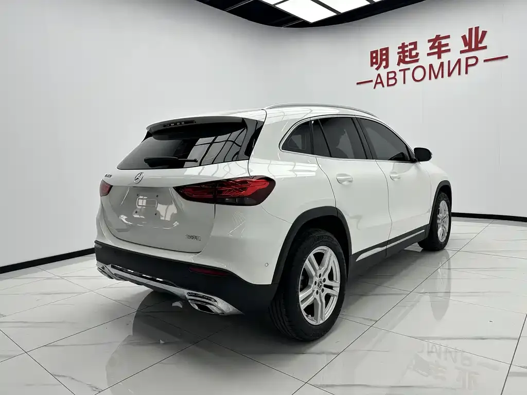 Mercedes-Benz GLA — фото 7