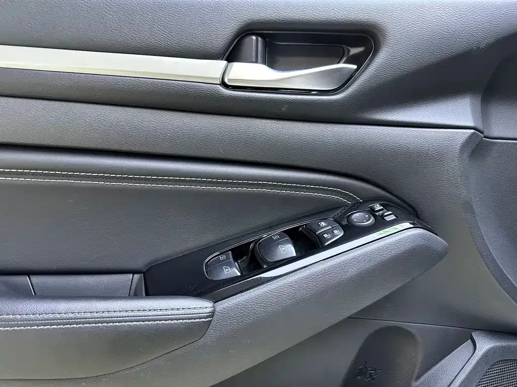 Nissan Teana — фото 10