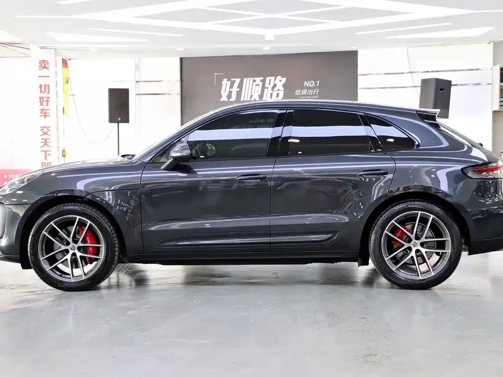 Porsche Macan — фото 7