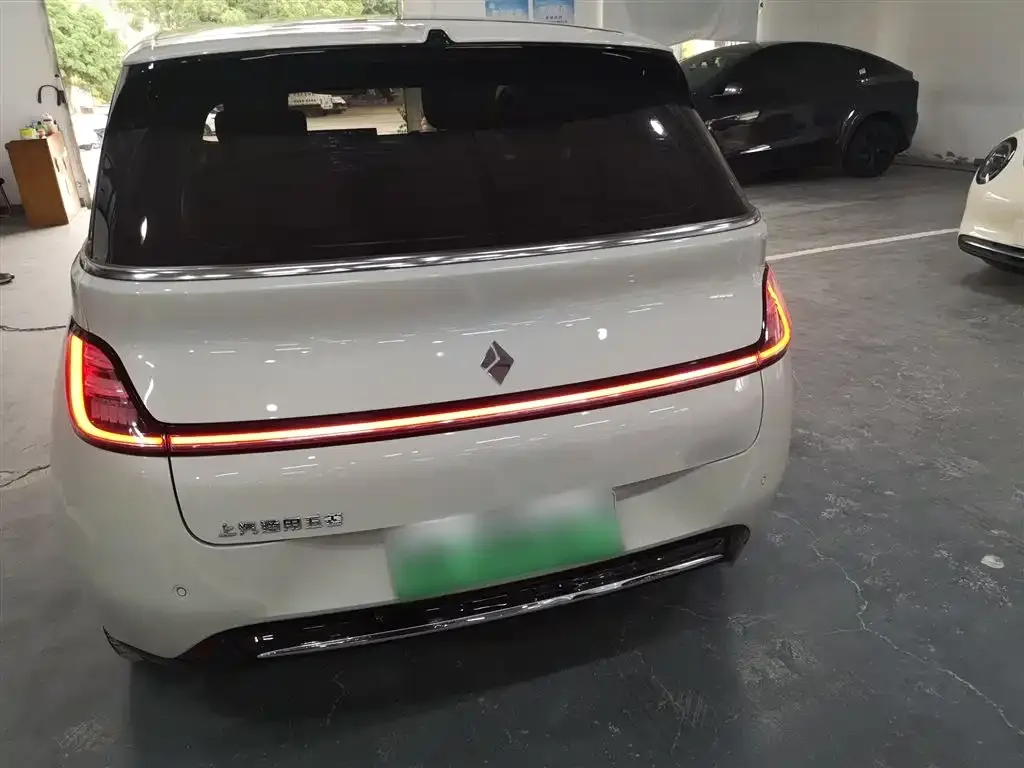 Baojun Yunduo — фото 4